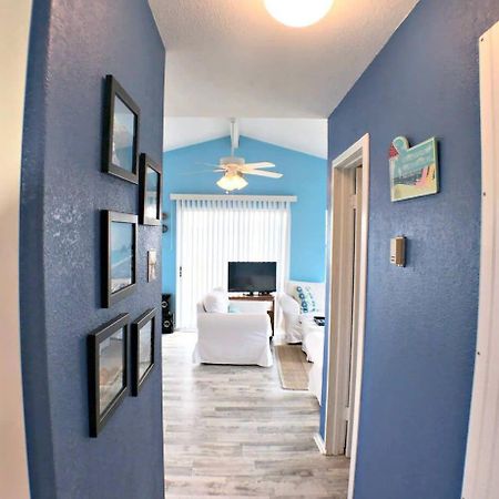 Fun In The Sun! Cozy Beach Pad, Gulf Views And Easy Access To The Sand! Surfside Beach Eksteriør billede