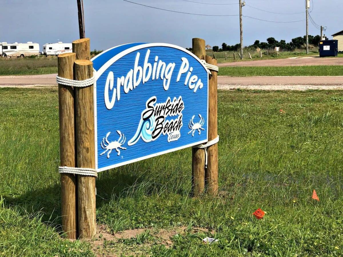 Fun In The Sun! Cozy Beach Pad, Gulf Views And Easy Access To The Sand! Surfside Beach Eksteriør billede