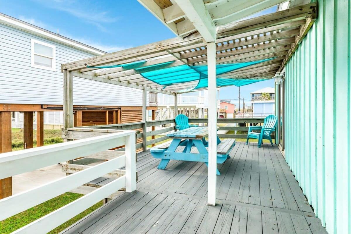 Fun In The Sun! Cozy Beach Pad, Gulf Views And Easy Access To The Sand! Surfside Beach Eksteriør billede