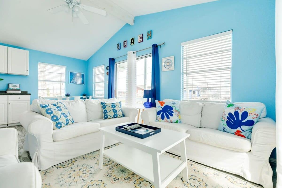 Fun In The Sun! Cozy Beach Pad, Gulf Views And Easy Access To The Sand! Surfside Beach Eksteriør billede
